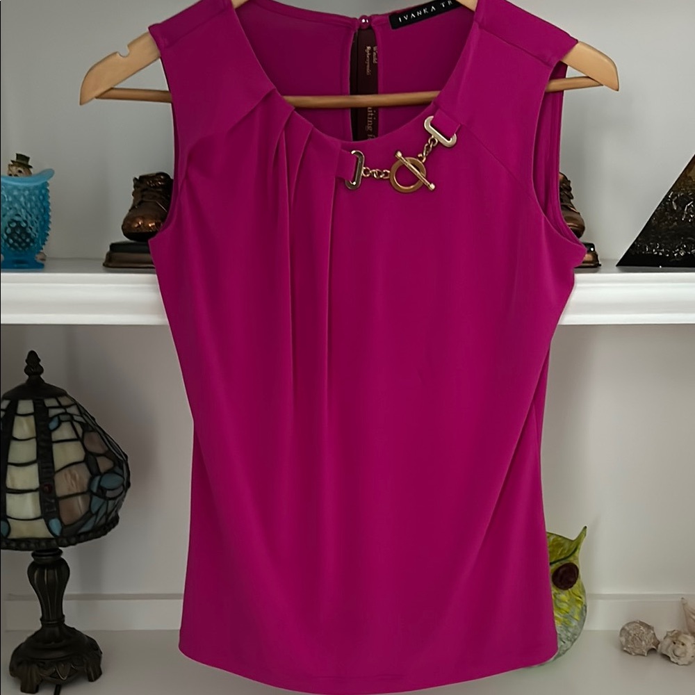Ivanka Trump Pink Fitted Sleeveless Tank Top
# 234